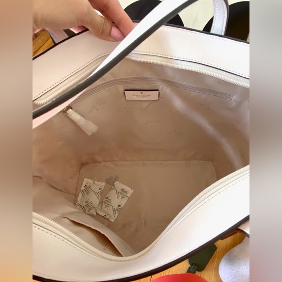 SALE 🌹 Kate Spade Tote- Dana - Picture 6 of 6